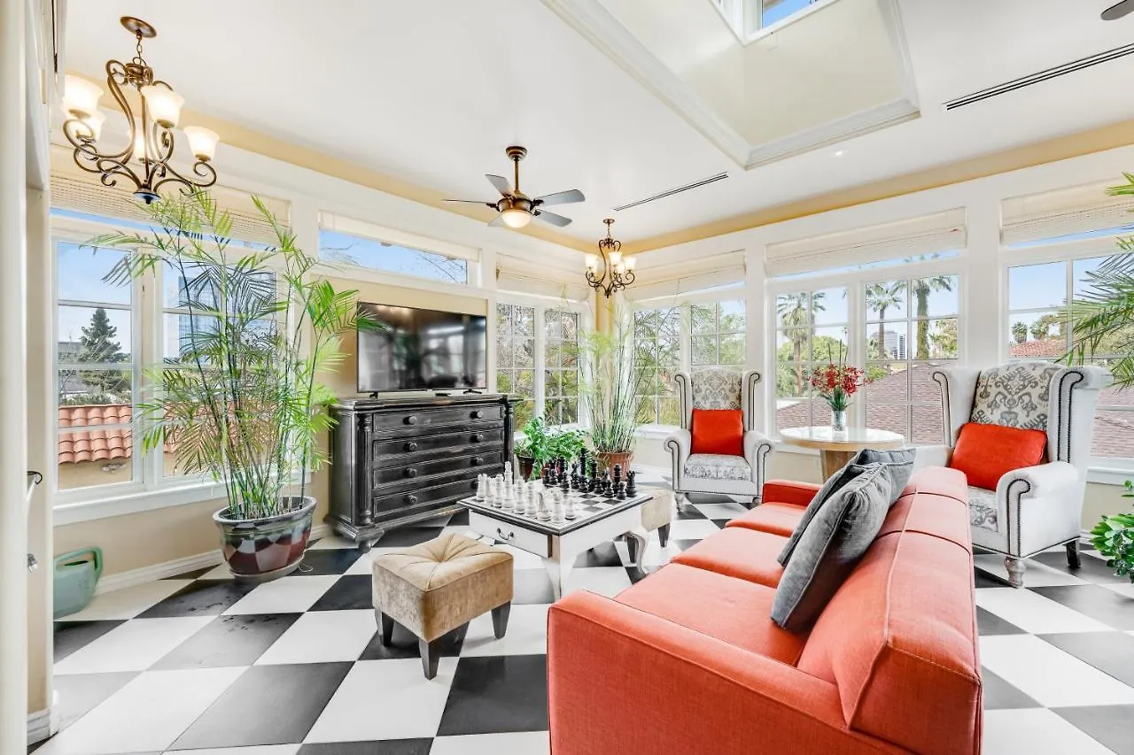 Phoenix Manor United States