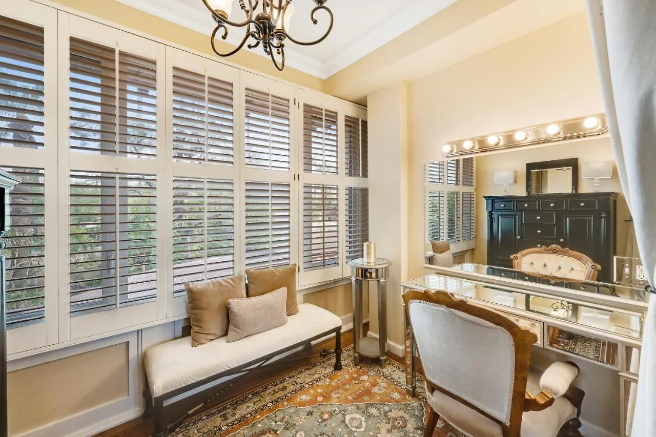 Phoenix Manor United States