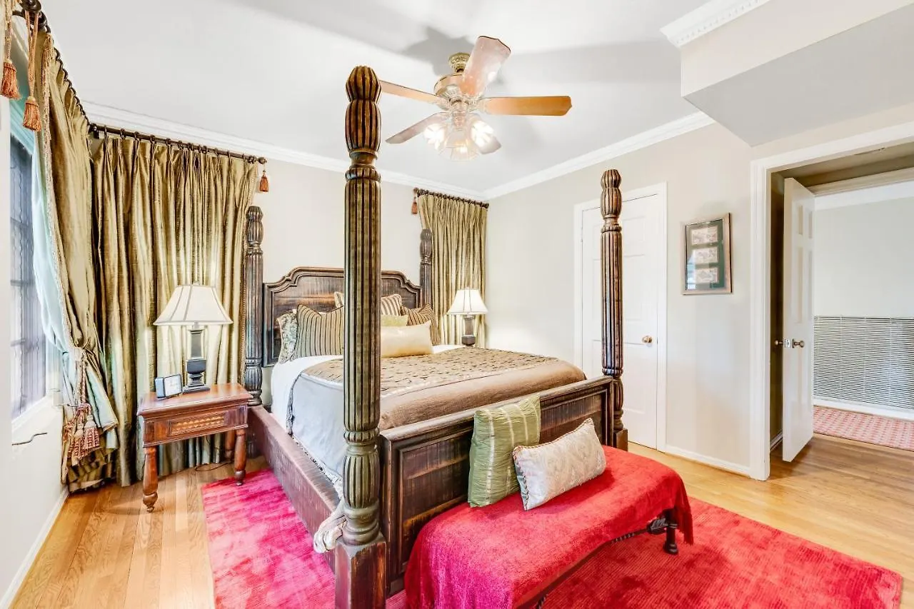 Phoenix Manor